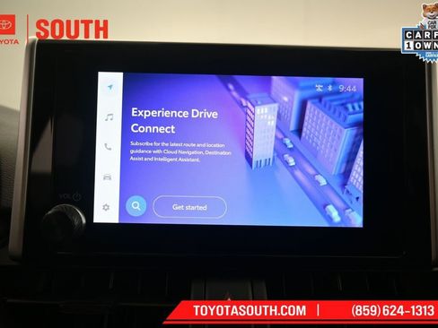 Used 2025 Toyota RAV4 XLE AWD/4WD image 13
