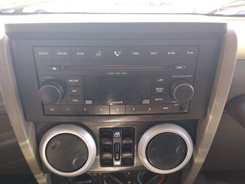 Used 2008 Jeep Wrangler Unlimited Sahara image 17