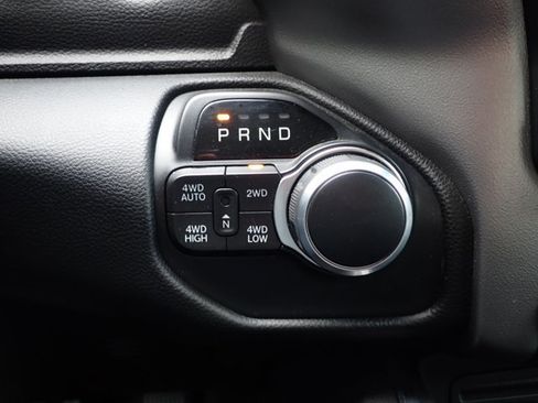 Used 2019 RAM 1500 Big Horn AWD/4WD image 13
