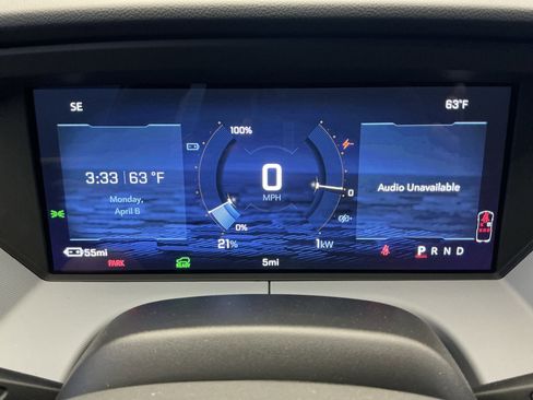 New 2027 Chevrolet Bolt LT w/ Comfort Package FWD image 15