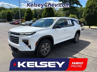 Used 2024 Chevrolet Traverse LT FWD video 1