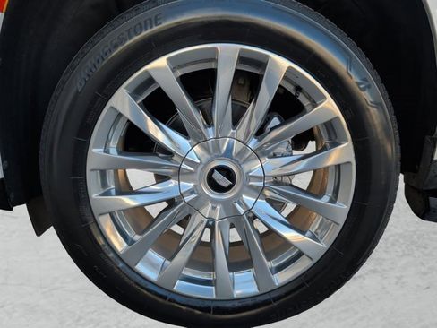 Certified 2023 Cadillac Escalade Premium Luxury image 19