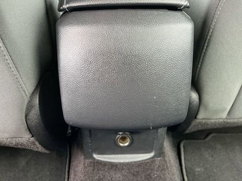 Used 2017 Ford Fusion SE image 22