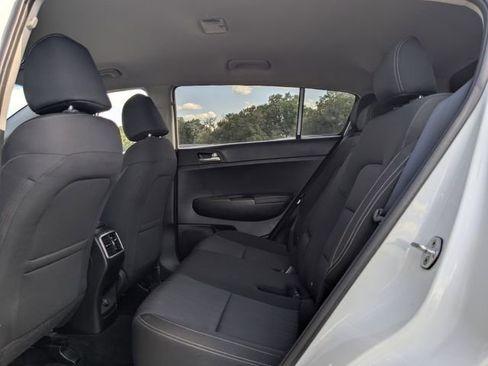 Used 2022 Kia Sportage LX FWD image 15