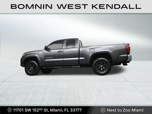 Used 2022 Toyota Tacoma SR5 image 21