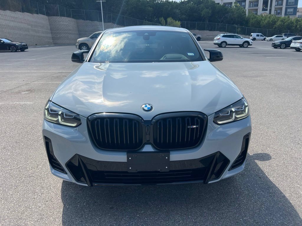 Certified 2024 BMW X4 M40i w/ Premium Package AWD/4WD image 3
