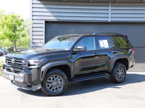 Used 2025 Toyota 4Runner SR5 AWD/4WD image 1