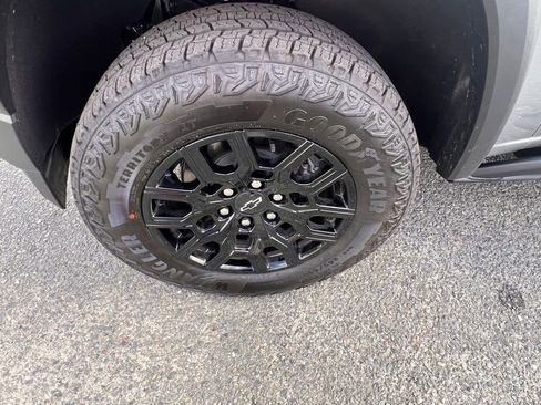 New 2025 Chevrolet Colorado Trail Boss image 9