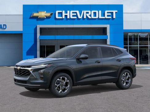 New 2026 Chevrolet Trax LT FWD image 3