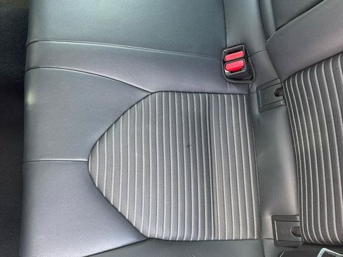 Used 2019 Toyota Camry SE FWD image 24
