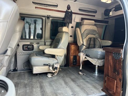 Used 2012 Chevrolet Express 1500 image 14