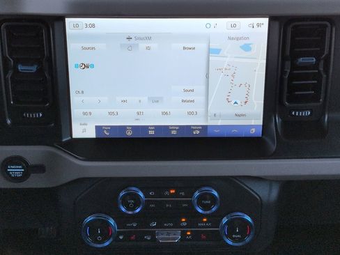Used 2022 Ford Bronco Wildtrak AWD/4WD image 18
