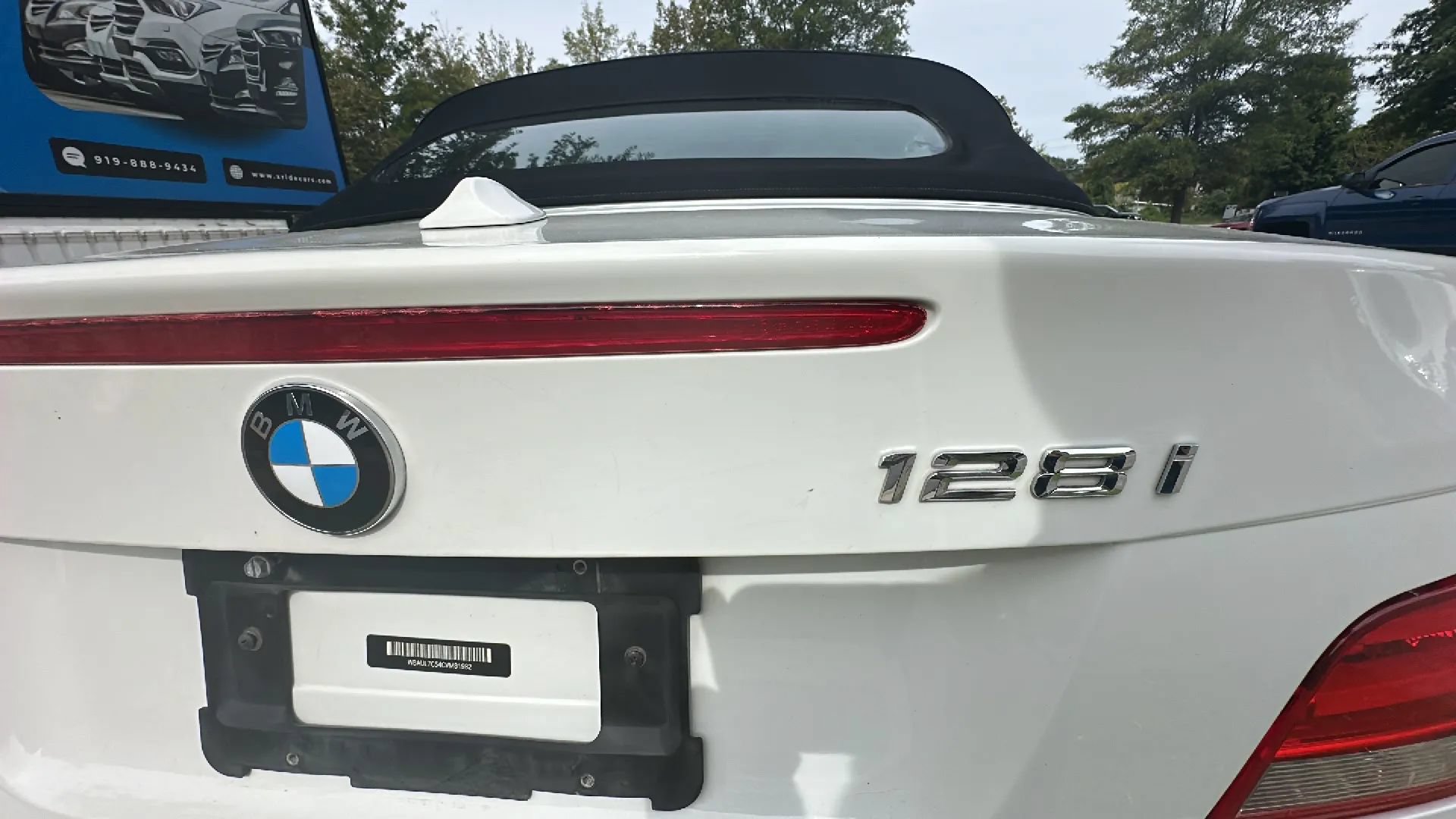 Used 2012 BMW 128i Convertible RWD image 21