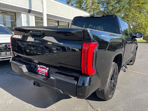 Used 2025 Toyota Tundra Limited AWD/4WD image 12