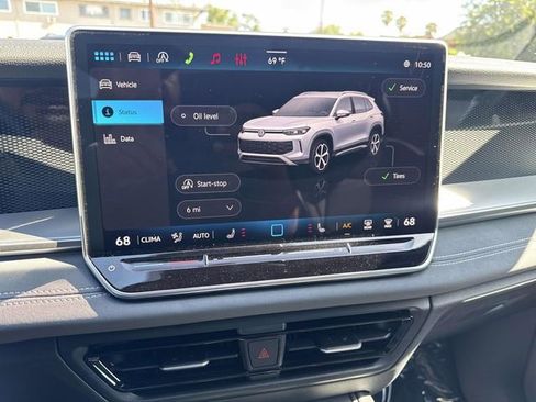New 2026 Volkswagen Tiguan SE R-Line FWD image 17