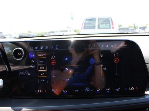 New 2026 Chevrolet Traverse LT w/ Midnight/Sport Edition FWD image 53