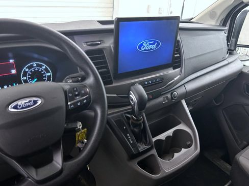 Used 2022 Ford Transit 350 XLT RWD image 12