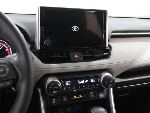 Used 2023 Toyota RAV4 XLE w/ Convenience Package image 9
