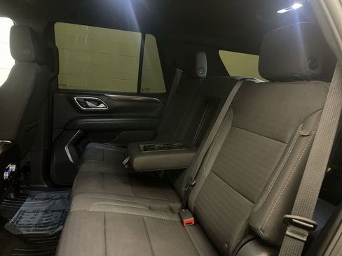 Used 2023 GMC Yukon SLE image 18