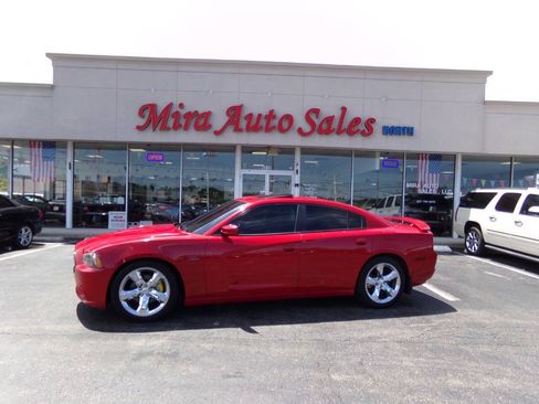 Used 2012 Dodge Charger R/T RWD image 2