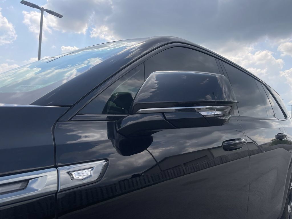 Certified 2025 Cadillac Escalade IQ Sport 2 AWD/4WD image 3