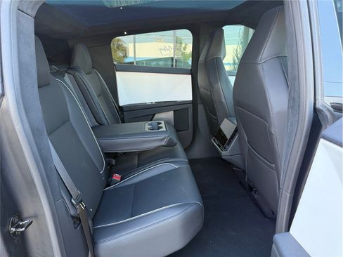 Used 2024 Tesla Cybertruck Cyberbeast AWD/4WD image 33