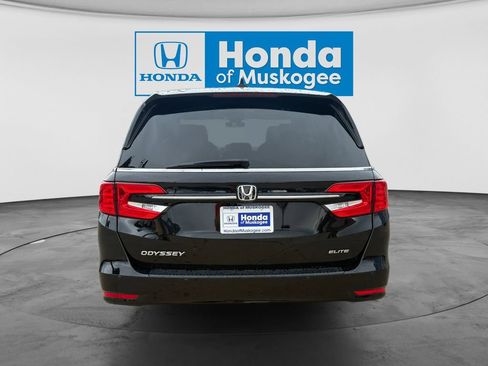 Used 2024 Honda Odyssey Elite image 6