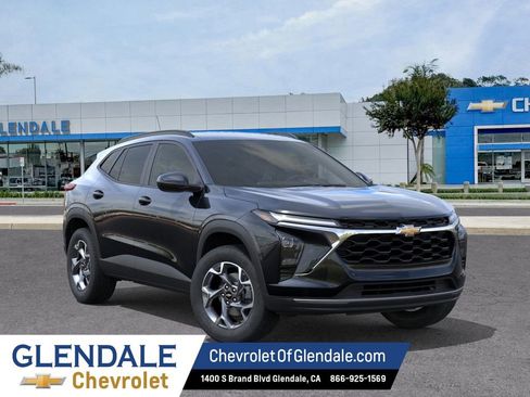 New 2026 Chevrolet Trax LT FWD image 7