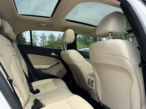 Used 2020 Mercedes-Benz GLA 250 image 24