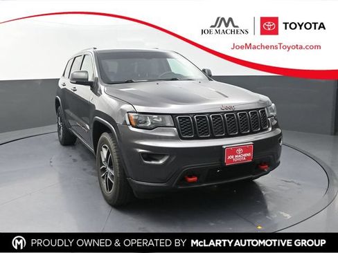 Used 2018 Jeep Grand Cherokee Trailhawk AWD/4WD image 1