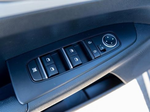 Used 2023 Kia Forte LXS image 16