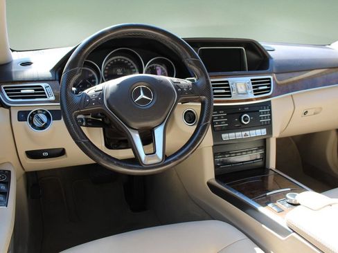 Used 2016 Mercedes-Benz E 350 4MATIC Wagon image 17