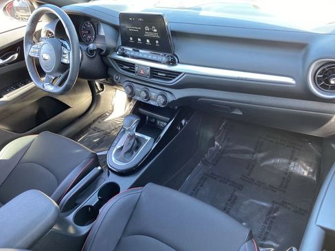 Certified 2020 Kia Forte GT image 12