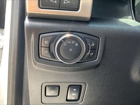Used 2017 Ford F250 Platinum w/ Platinum Ultimate Package AWD/4WD image 14