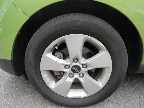 Used 2017 Kia Soul FWD image 11