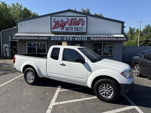 Used 2019 Nissan Frontier SV RWD image 1