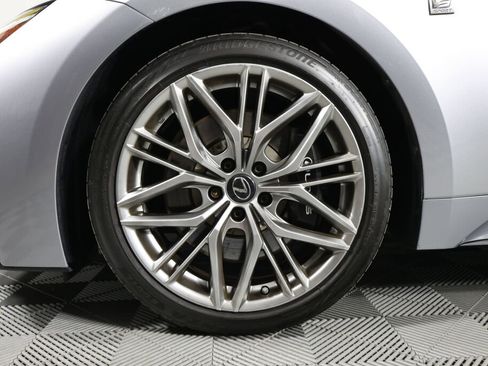 Used 2022 Lexus IS 500 RWD image 9