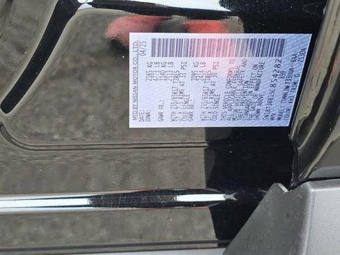 Used 2025 Nissan Rogue SV image 35