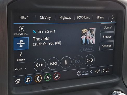 Used 2022 GMC Sierra 1500 Denali w/ Denali Premium Package image 18