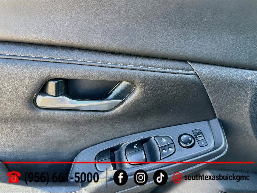 Used 2025 Nissan Sentra SV FWD image 10