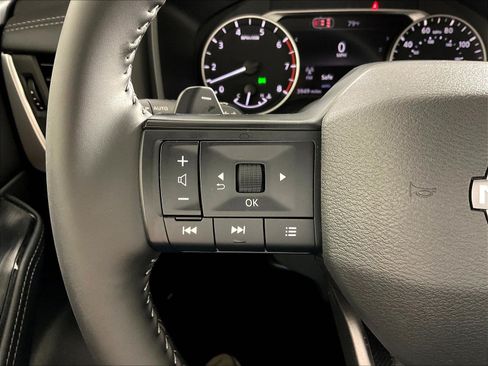 Certified 2026 Nissan Rogue SV AWD/4WD image 12