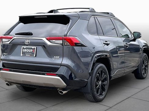Used 2025 Toyota RAV4 XSE AWD/4WD image 13