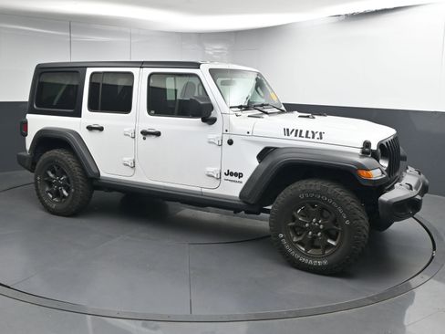 Used 2021 Jeep Wrangler Unlimited Sport image 6