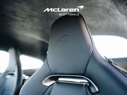 Used 2023 McLaren Artura RWD image 33