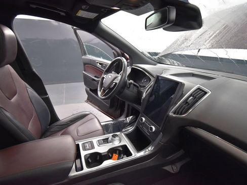 Used 2021 Ford Edge Titanium w/ Equipment Group 301A image 18