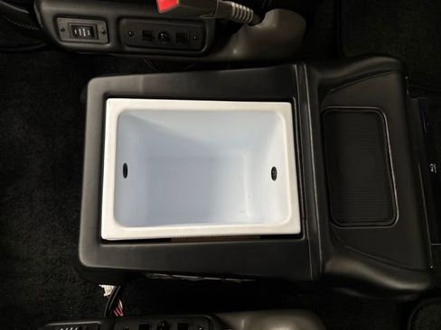 New 2026 GMC Savana 2500 w/ Driver Convenience Package RWD image 34