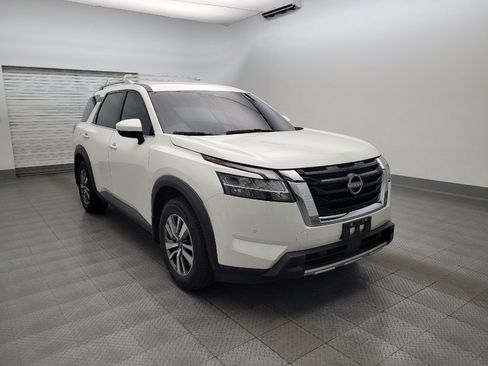 Used 2023 Nissan Pathfinder SL FWD image 13