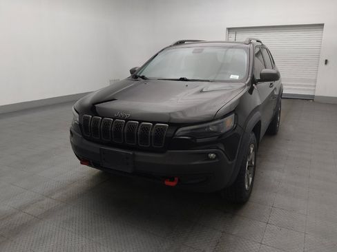 Used 2019 Jeep Cherokee Trailhawk w/ Cold Weather Group image 15