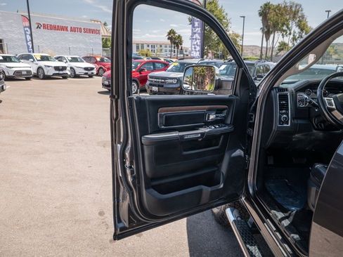 Used 2018 RAM 2500 Laramie w/ Convenience Group image 16