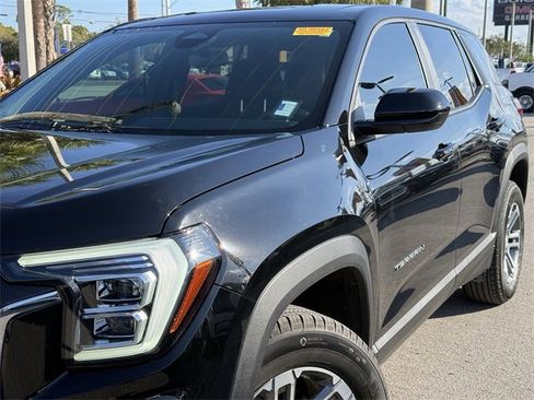 Used 2025 GMC Terrain Elevation image 6